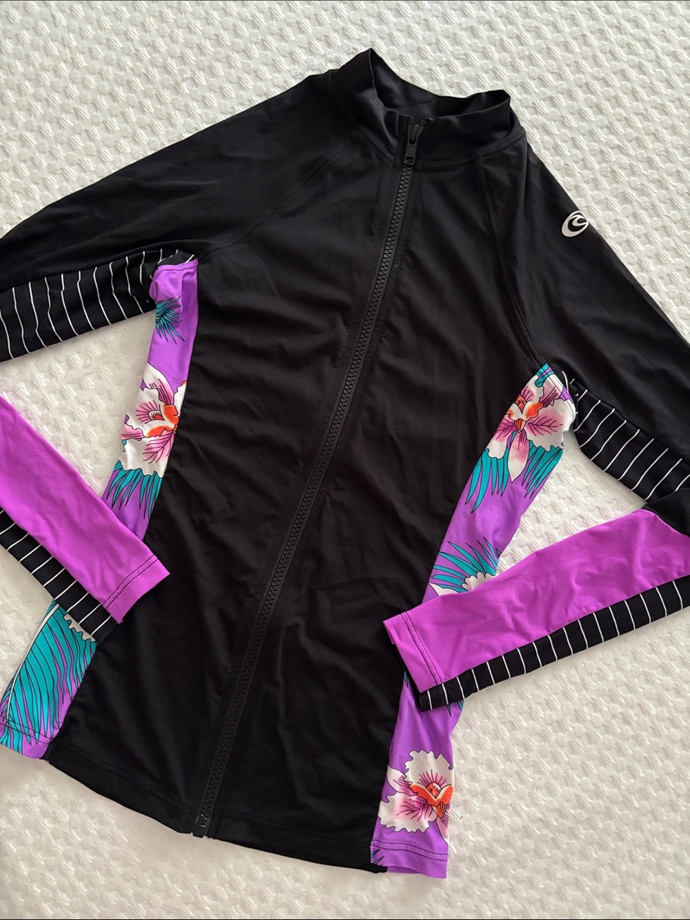 ONEILL LONG SLEEVE RASHGUARD TOP